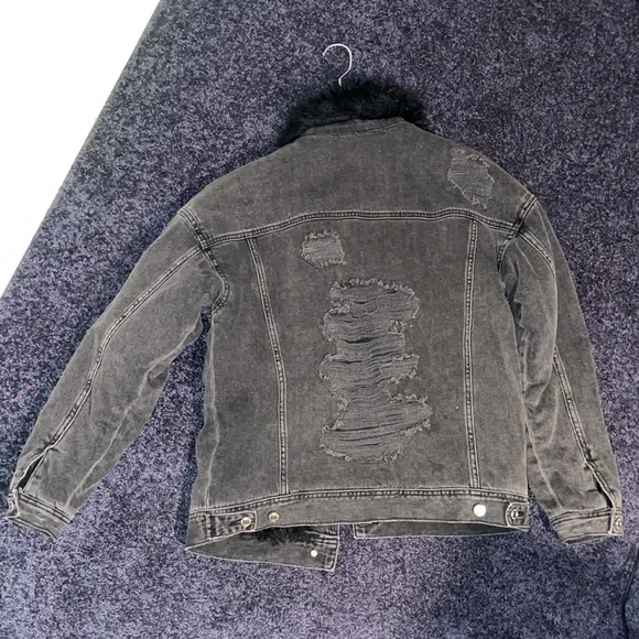 American Eagle size small destroyed black denim heavy furry down quilted jacket - Picture 2 of 10